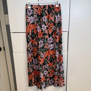 Abel the Label Floral Women's maxi Skirt. Size M